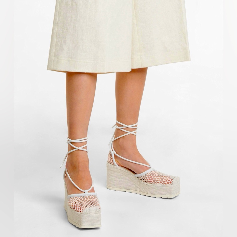 BOTTEGA VENETA MESH ESPADRILLE PLATFORM WEDGES WOMEN WHITE | WHITE SANDALS - Picture 8 of 16